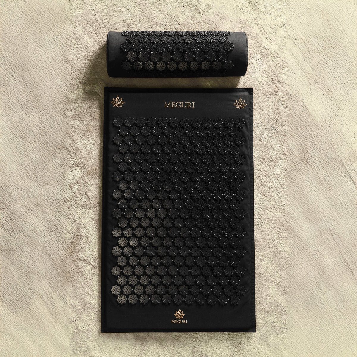 MEGURIマット& ピロー(ブラック）インフォマ用 - MEGURI